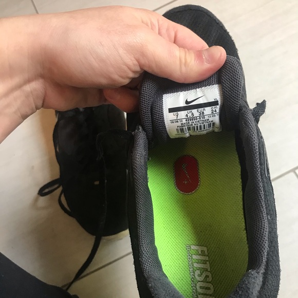 Nike lunarfly 2 black running shoes (women’s 7) - Picture 2 of 8